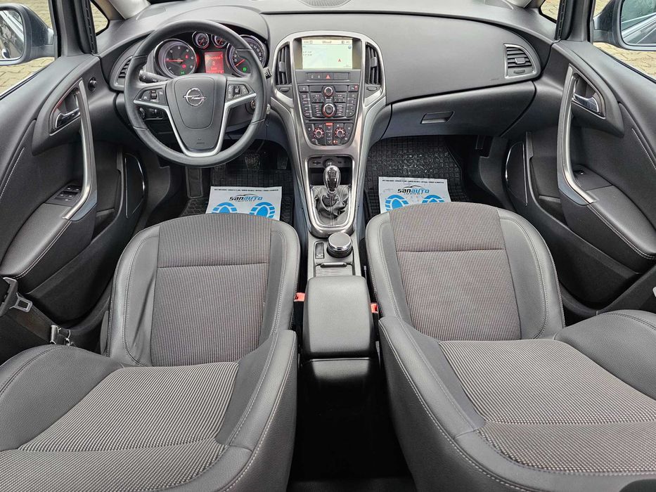 Opel Astra J 2011 1.7 CDTI 125 CP euro 5 / RATE fara avans