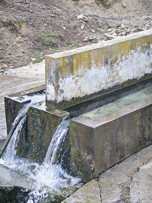 Продава се Земеделски имот в Мездра -  кв.м за 18488 €/дка - Снимка #1