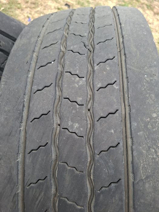 Anvelope 305/70/19.5 Continental