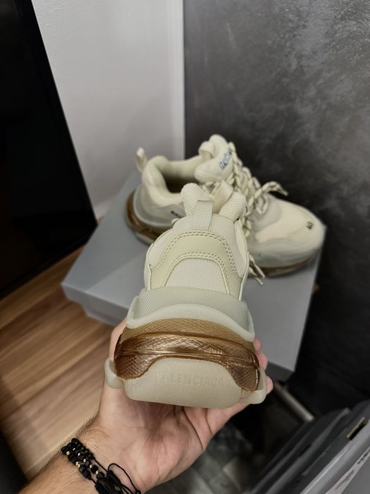 Balenciaga Triple S bej