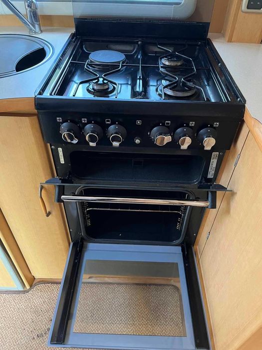 Семейна каравана регистрирана - ABBEY gts Vouge 415 2005г.