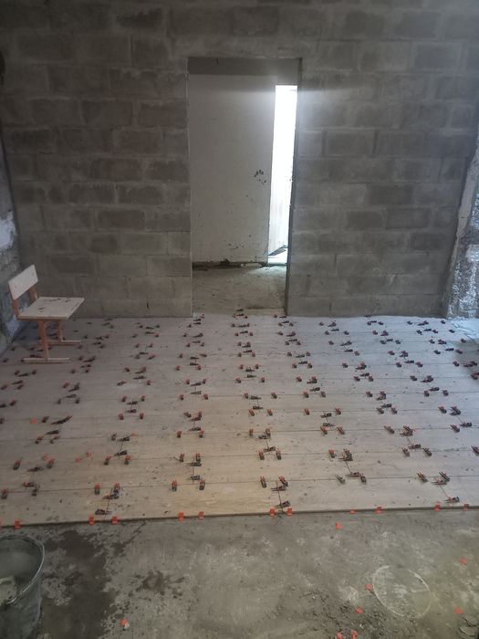 Стяжка и всё касаемо пола .Кафель .гибсокартон