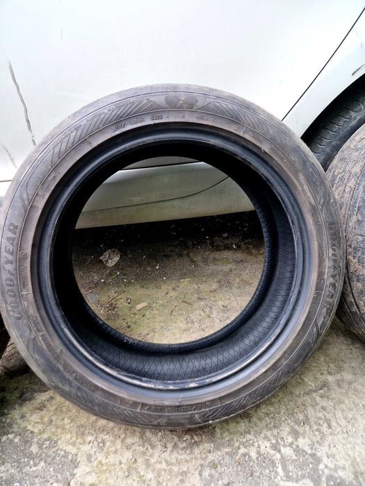 Летни гуми Goodyear 215/50R18