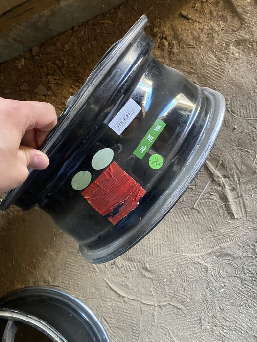 Продам титанки 4 штук