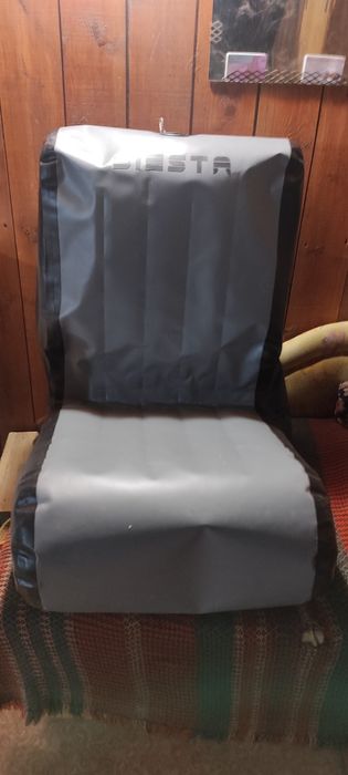 Продам сиденье в лодку