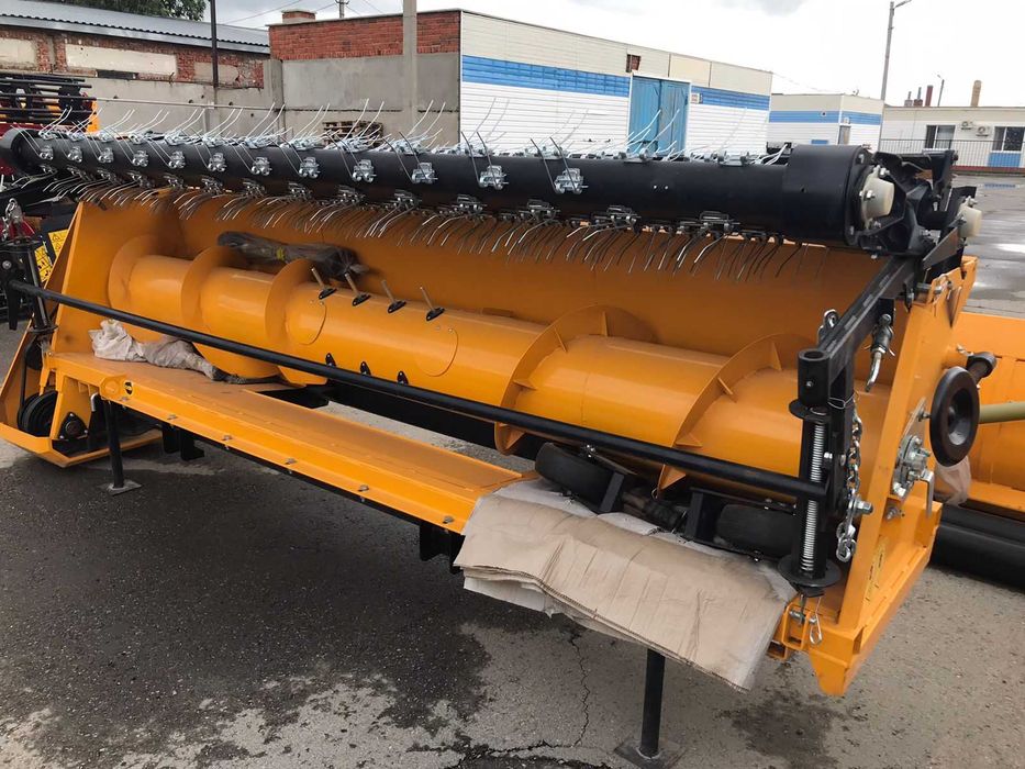 Платформа-подборщик пп-3,4 на комбайн