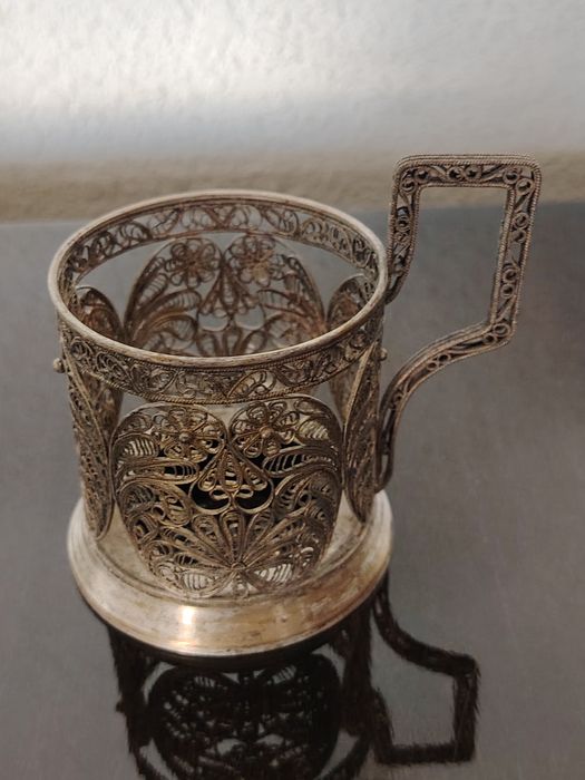 Старинный подстаканник с редкими узорами