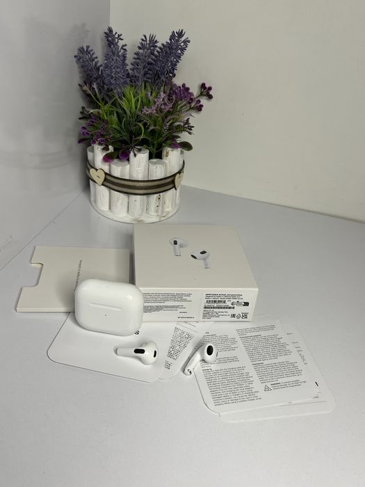 Продам наушник AirPods 3.0 Premium Class