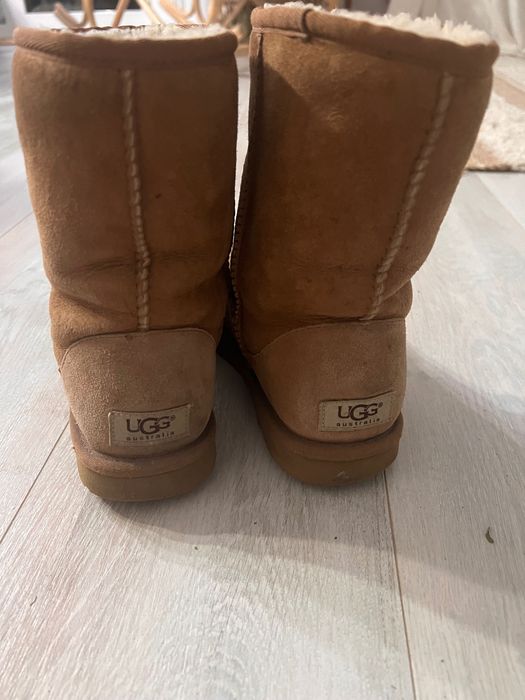 Ugg Australia mărime 37
