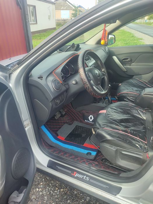 Продам Рено Сандера Степвейн 2020г