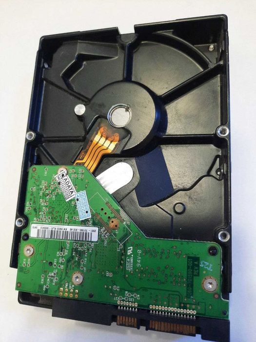 Винчестер HDD 320 GB  сотилади
