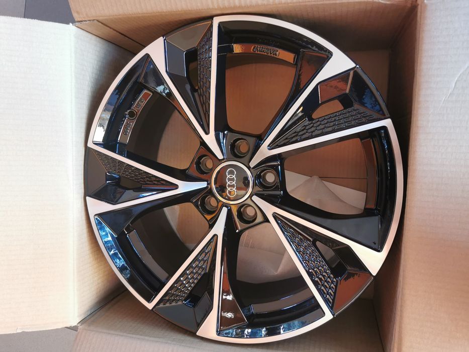 Vand jante de aliaj pentru Audi pe 18 marca Elite wheels model Luster