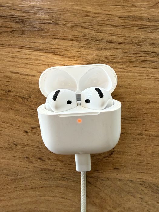 Срочно продам AirPods 4 (ANC)