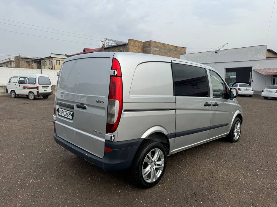 Mersedes Vito sotiladi