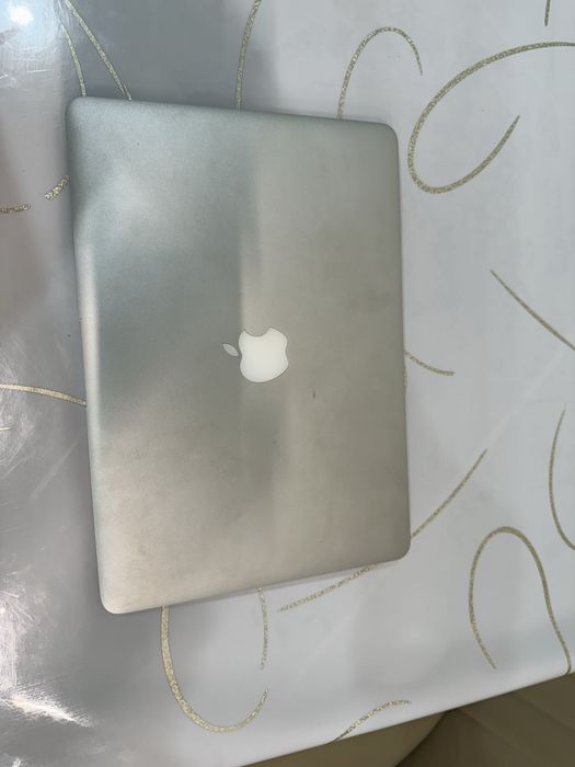 Macbook air 15год