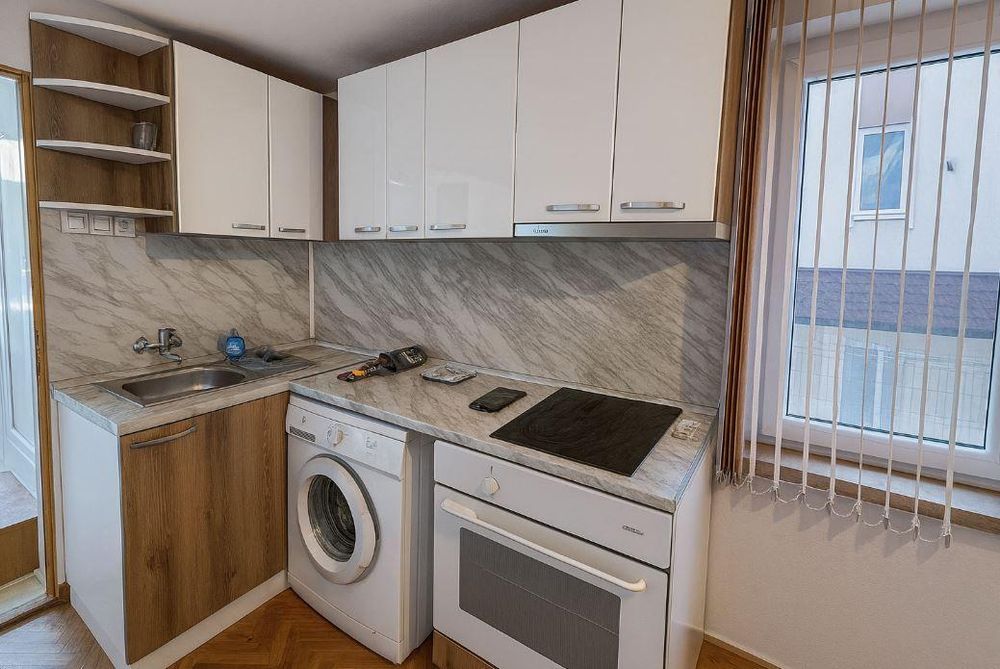 Дава се под наем Къща в Варна, Бриз - 67 кв.м за 475 € - Снимка #1