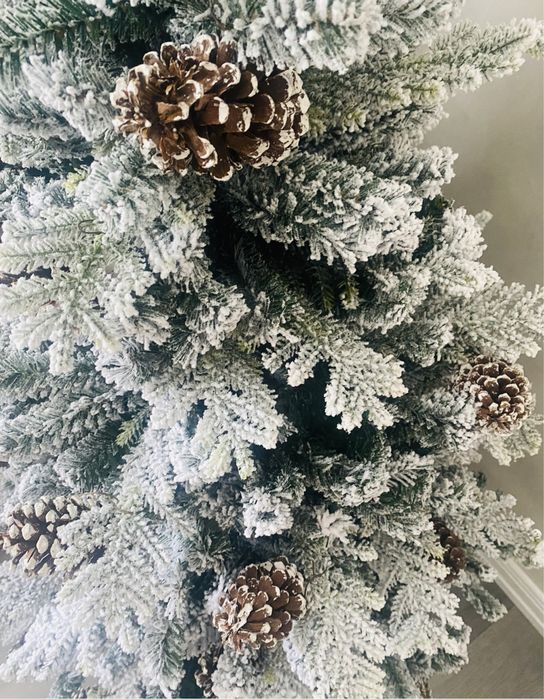 Елка искусственная