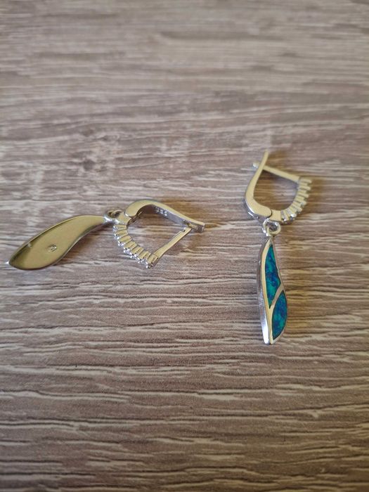 Сребърни обеци с опал