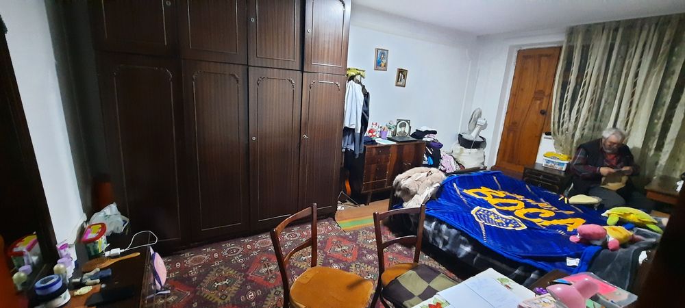 Квартира продаётся в Пахтазоре, 3 комнатная, 1-этаж, с мебелью и техни