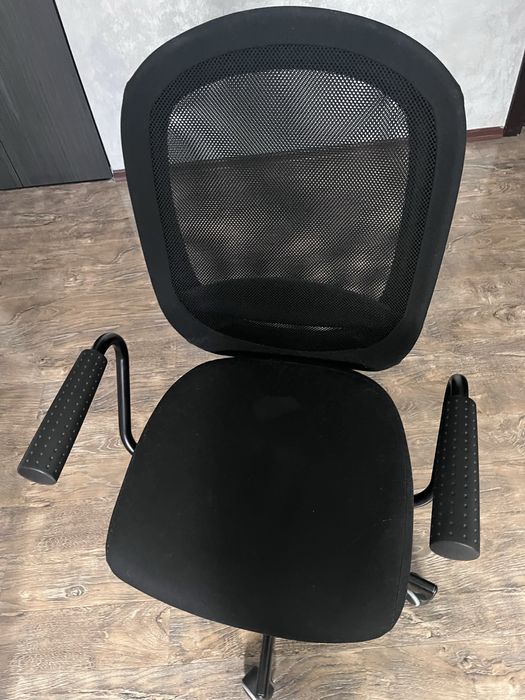 Scaun rotativ reglabil Ikea - pret fix