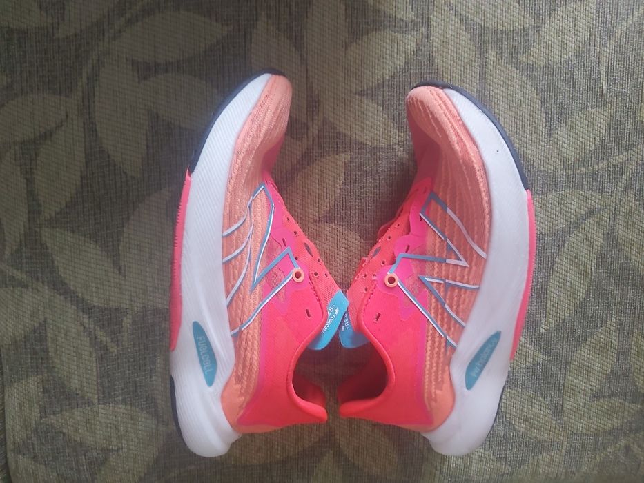 Дамски маратонки New Balance