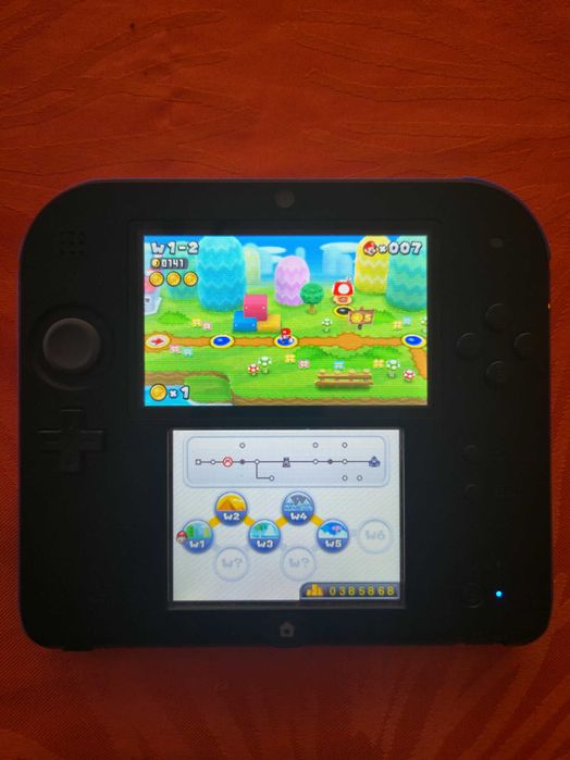 Nintendo 2DS / 3DS с Mario игри