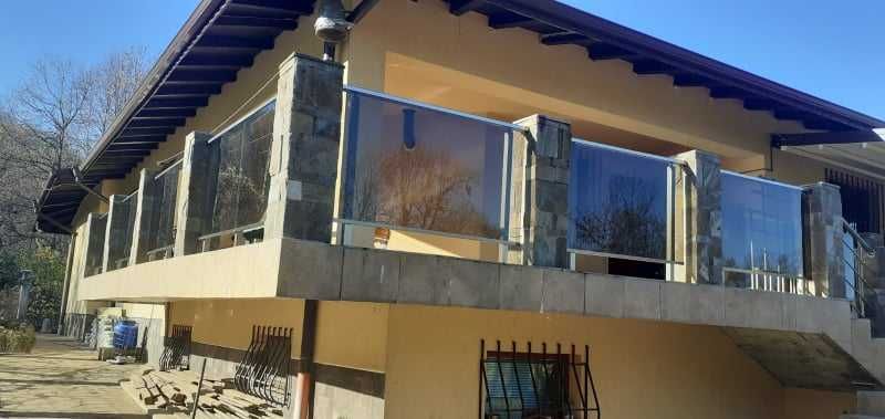 Алуминиеви парапети здрави като металните!