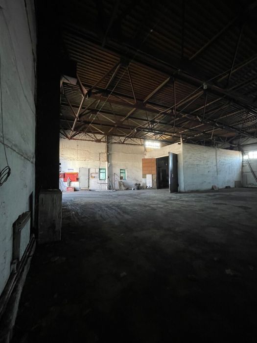 Сдаётся в аренду бокс 1000м2