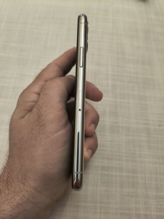 Vând telefon iPhone 11 Pro 100% baterie