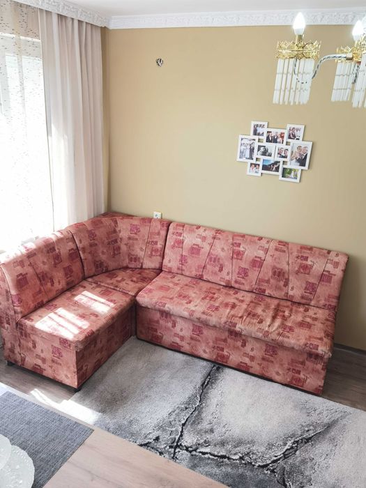 Продавам кухненски ъгъл