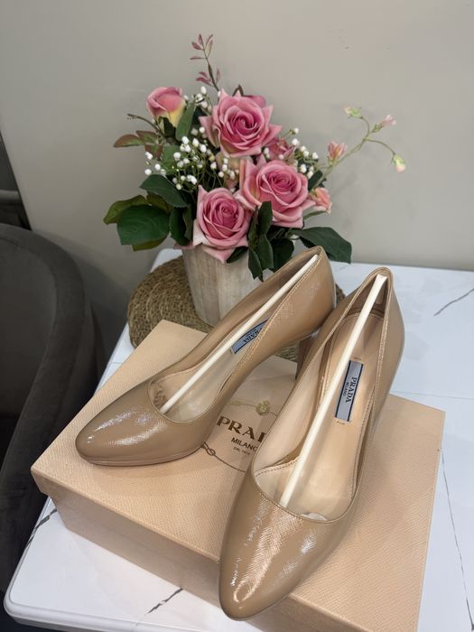 Оригинальные туфли Prada