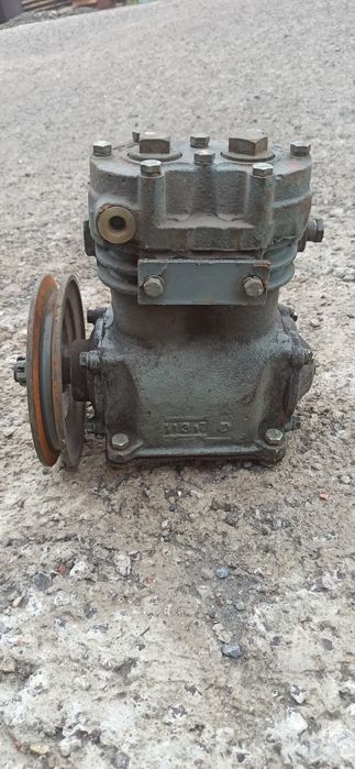 Компрессор воздушный 2шт.разные