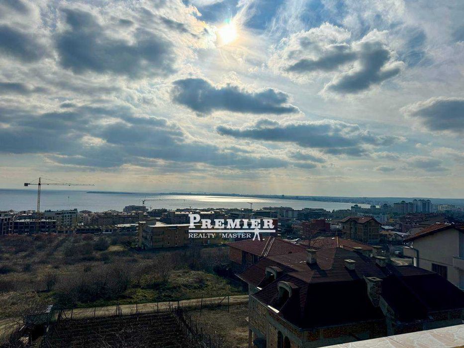 Продава се Двустаен апартамент в Свети Влас - 82 кв.м за 1000 €/кв.м - Снимка #2