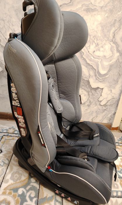 Продам детское автомобильное кресло