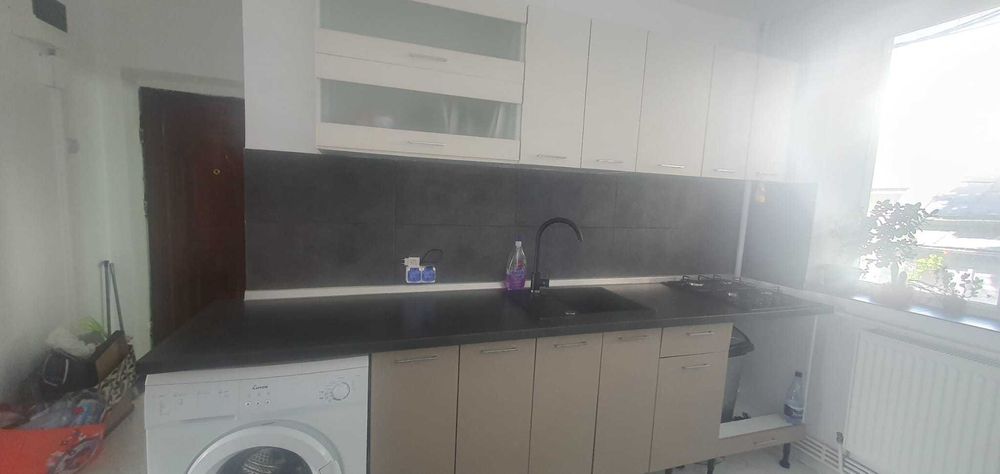 Inchiriez apartament 2 camere in zona UMF Iasi