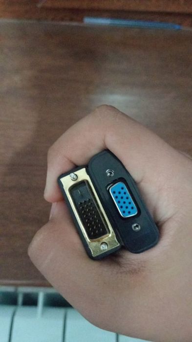 продаю переходник с DVI на VGA