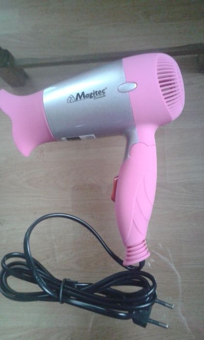 Uscator de par nou 220V pentru acasa sau de voiaj