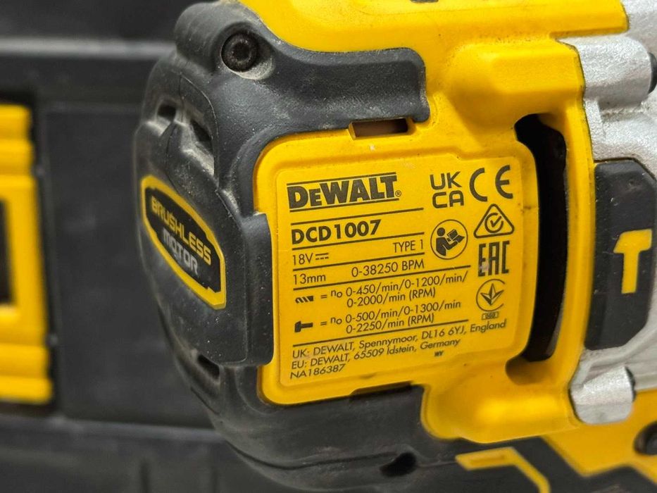 Акумулаторен ударен винтоверт DeWALT DCD1007 с батерия и зарядно