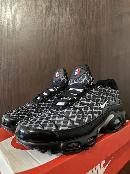 Nike Air Max Plus France - 40,41,42,43