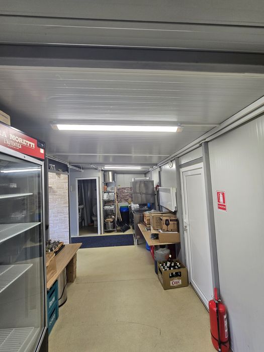 AFACERE LA CHEIE. Vând sau ofer spre inchiriere, Terasa cu Bucatarie s