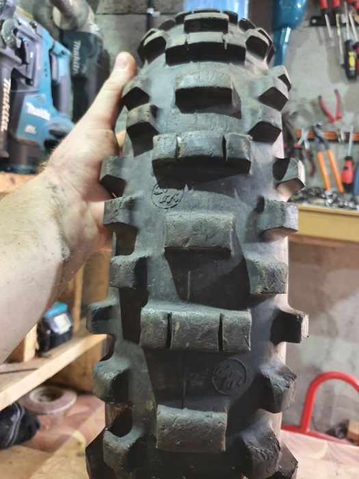 Sixdays extreme 140 80 18 metzeler