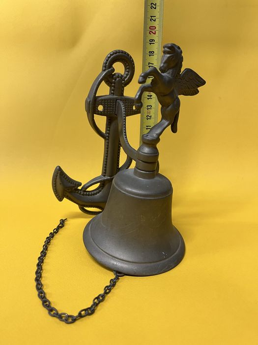 Стара,бронзова,корабна камбана