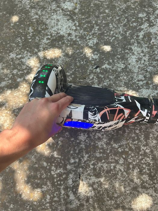 Vând hoverboard ,negociabil