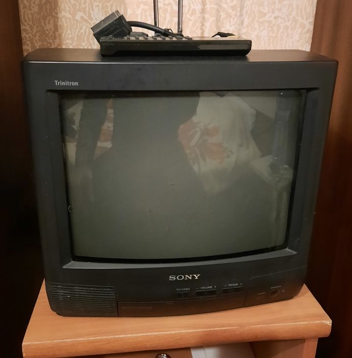 Teлевизор Sony 14 инча