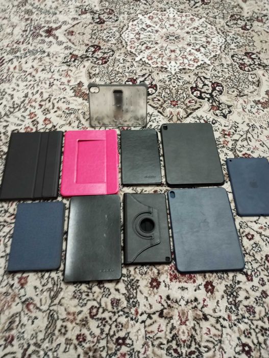 Продам чехлы на планшеты,недорого