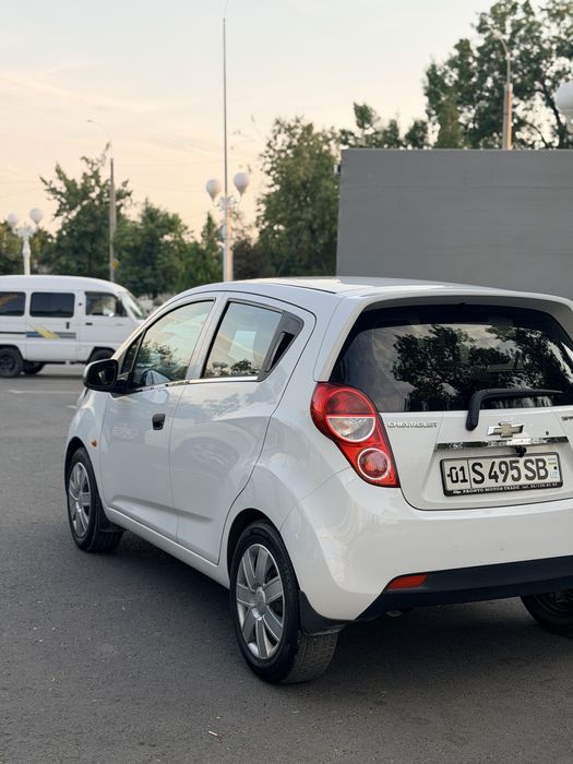 spark sotiladi metangaz 205000 km