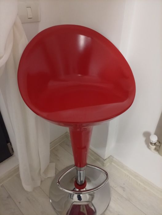 Scaun bar reglabil rotativ