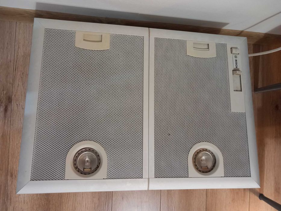 Hotă încorporabilă 53 x 37 cm, max. 618 mc/h