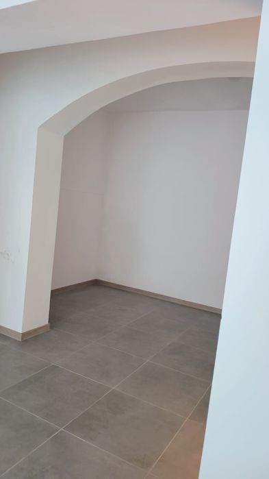 Spațiu comercial de închiriat