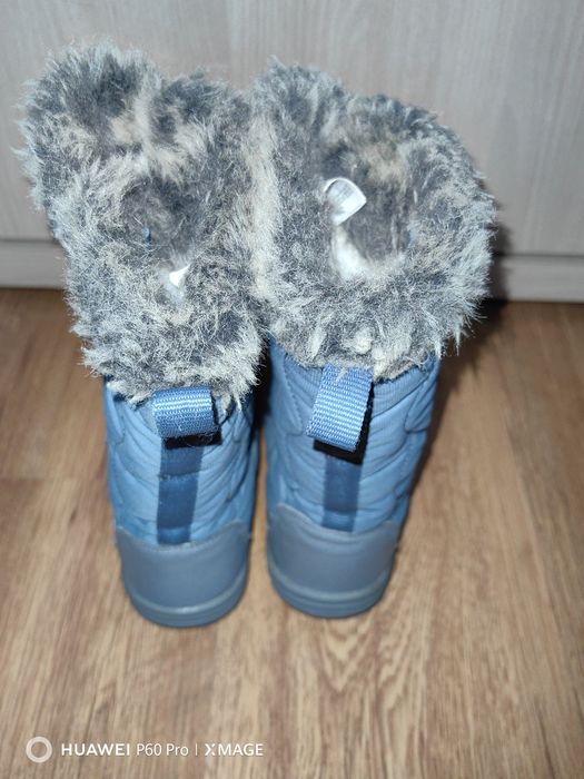 Детски ботуши Декатлон 37 и 38 номер.